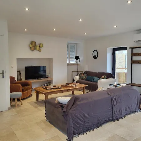Lomegaja 10 Personnes Proche Lascaux Et Sarlat Holiday home *