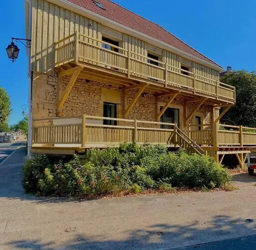 De Charme Avec Piscine Lomegaja Hébergement de vacances La Chapelle-Aubareil